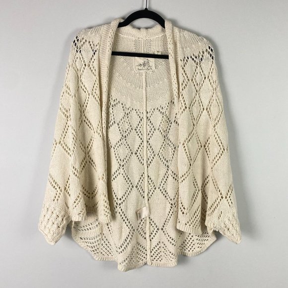 Anthropologie Sweaters - Angel Of The North Anthropologie Shawl Poncho Cardigan Size M/L Cream Open Front
